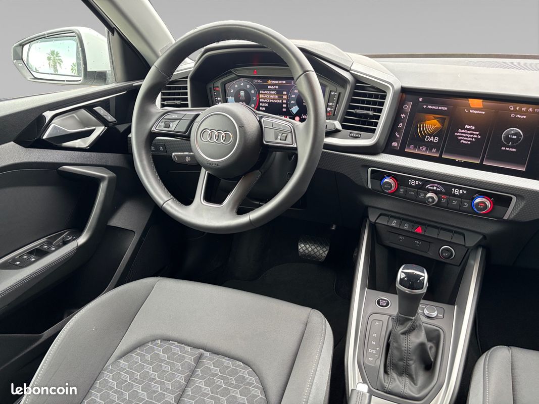 AUDI A1 Sportback 30 TFSI 116 ch S tronic 7 Design (image 14)