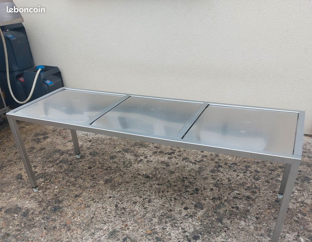 Table basse métallique (image 2)
