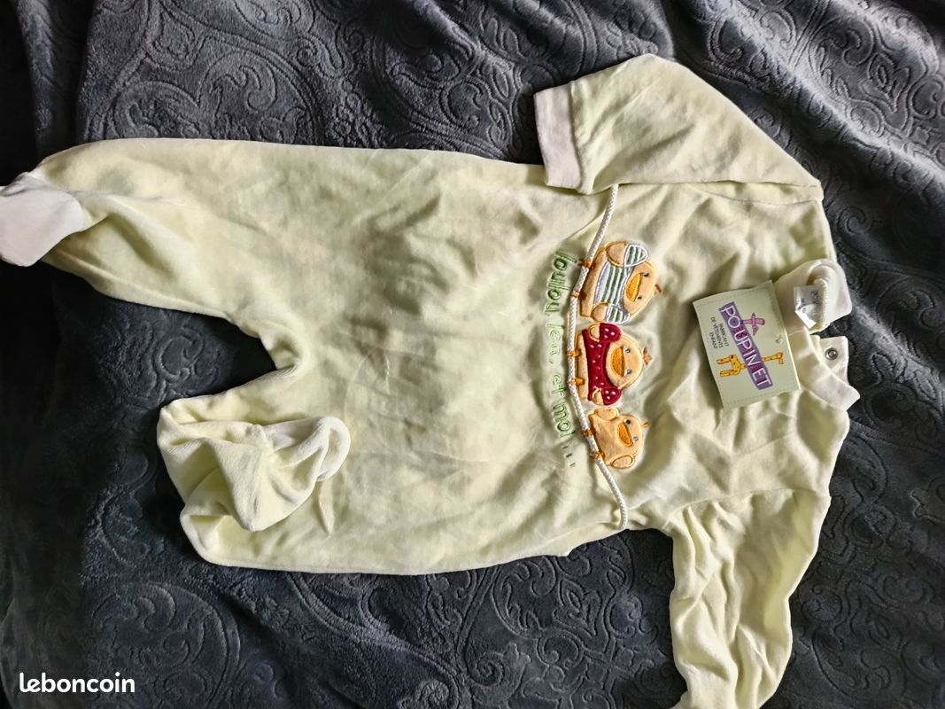 Babygros 12 mois (image 1)