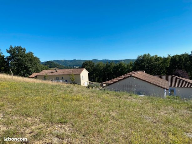 Terrain 1 000 m² Belmont Bretenoux
