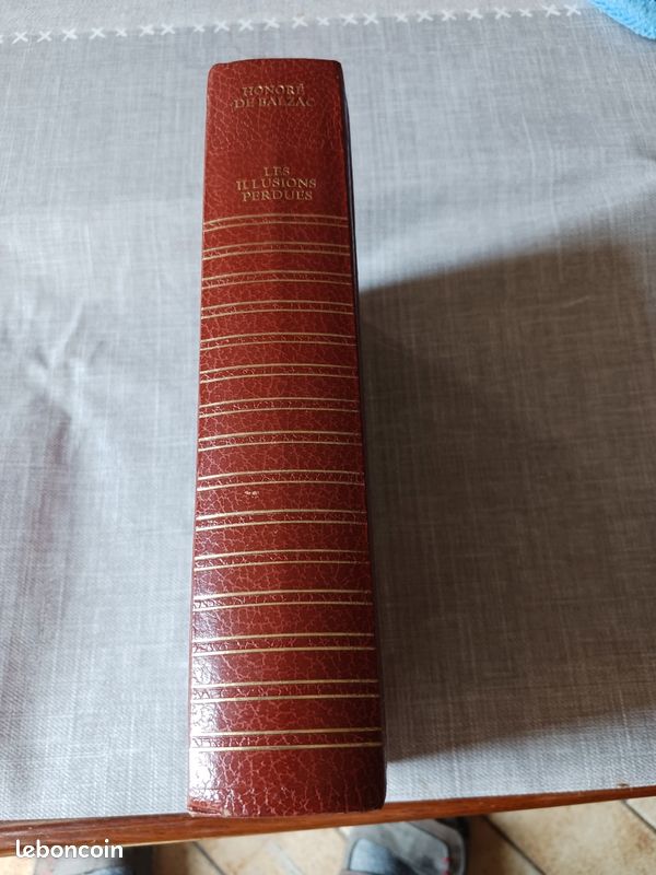 Livre "les illusions perdues" de H. De Balzac (image 2)