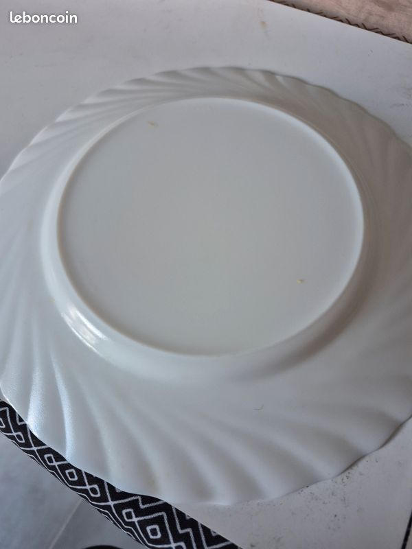 Lot De 6 Assiettes Arcopal Vintage Motif Lavandou - Collection Rare - Occasion - Verre