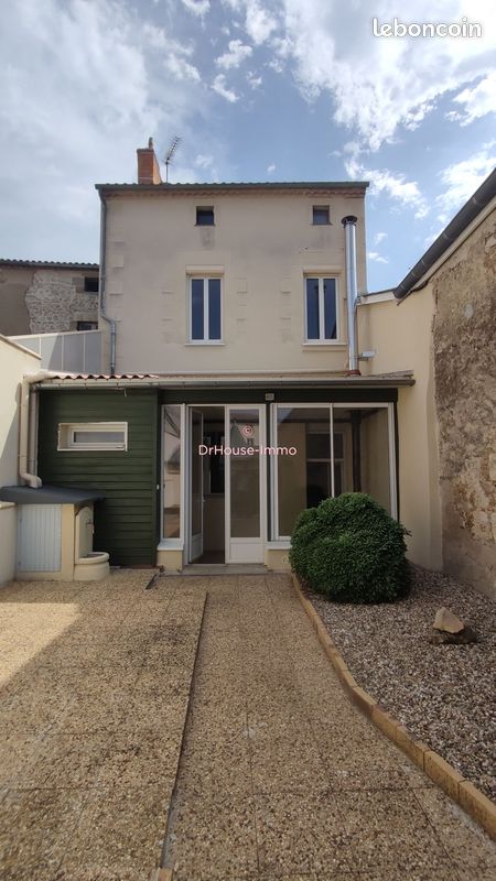 Maison 6 pièces 170 m² · à Sainte-Bazeille · 170 m² · 250 200 €