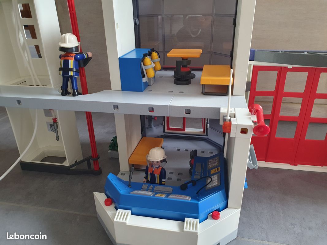 Playmobil Caserne De Pompiers Multicolore | Kidinn