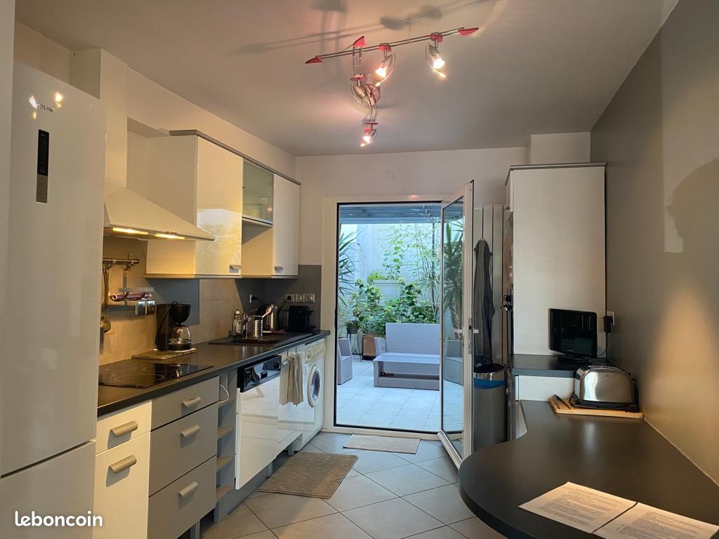 Appartement 5 pièces 106 m² · à Toulon · 106 m² · 1 795 €/mois
