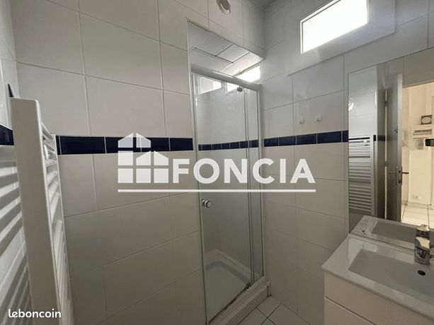 https://img.leboncoin.fr/api/v1/lbcpb1/images/4b/99/85/4b99857ed8b2defe08724620ee3d183104966538.jpg?rule=ad-image