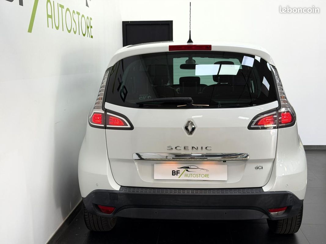 RENAULT SCENIC 1.6 Energy dCi - 130 Euro 6 III MONOSPACE Bose (image 5)