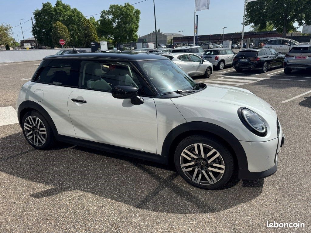 Mini Cooper F66 156 CH DKG7 C Classic (image 2)