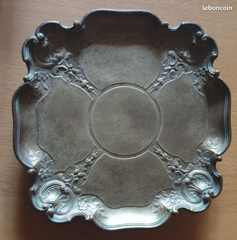 Ferdinand Barbedienne – Vide poche en bronze (image 1)