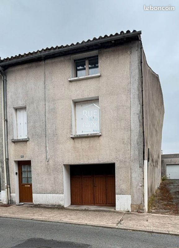 Maison 5 pièces 113 m² · à Parthenay · 113 m² · 49 400 €