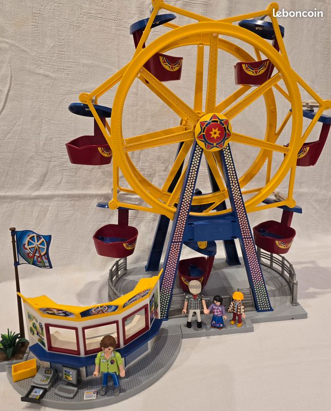 Roue Complète Playmobil Avec Jante Et Enjoliveur Gris, Axe à Dent - Occasion En état Propre