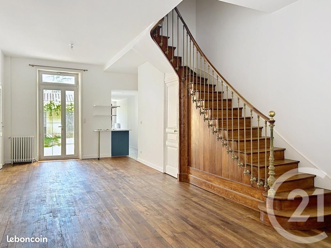 Maison 5 pièces 114 m² · à Angoulême · 114 m² · 1 100 €/mois