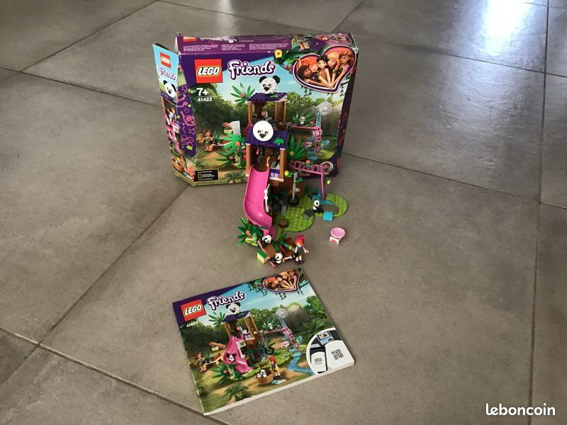 LEGO Friends la cabane des pandas 41422 (image 1)