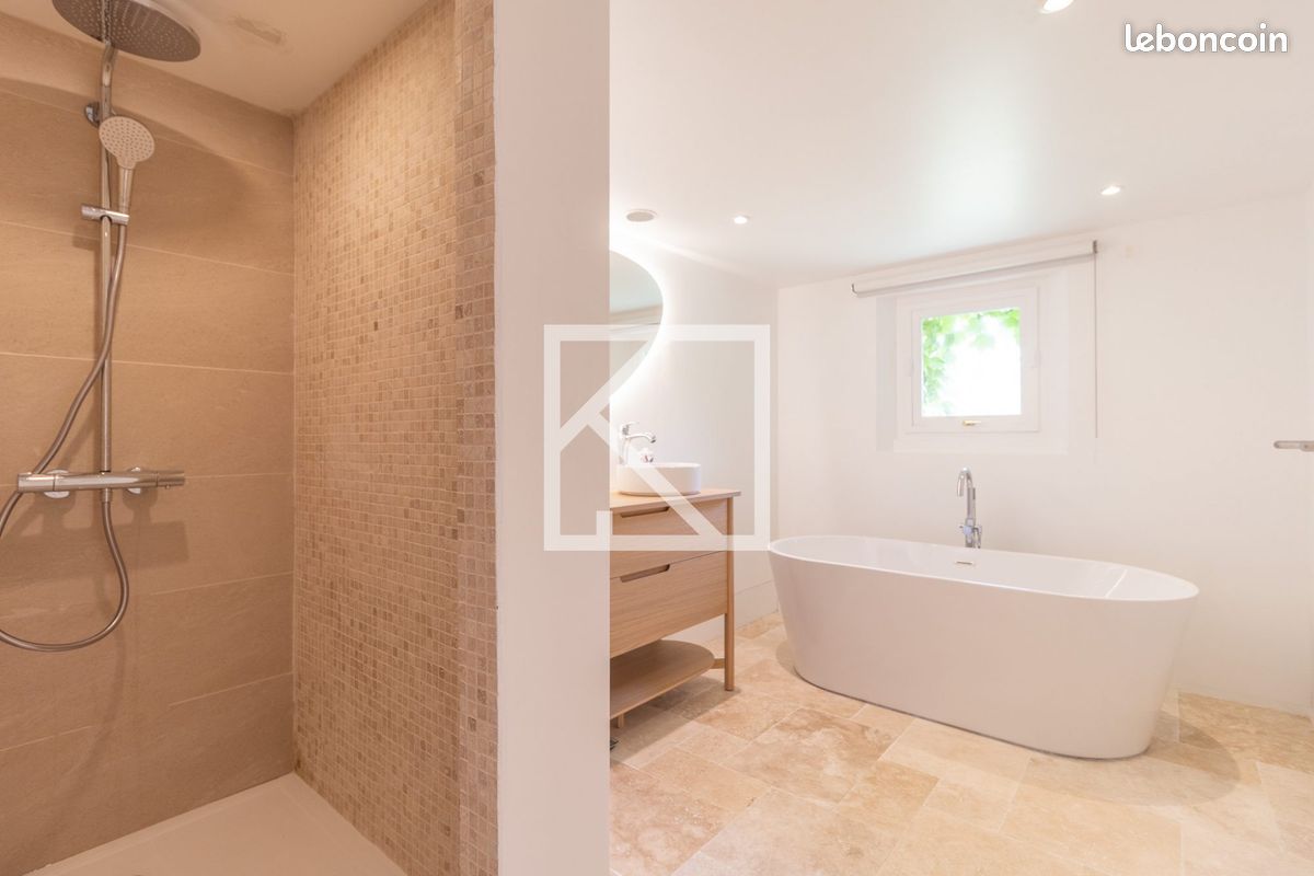Propriété 9 pièces 307 m² (image 12)