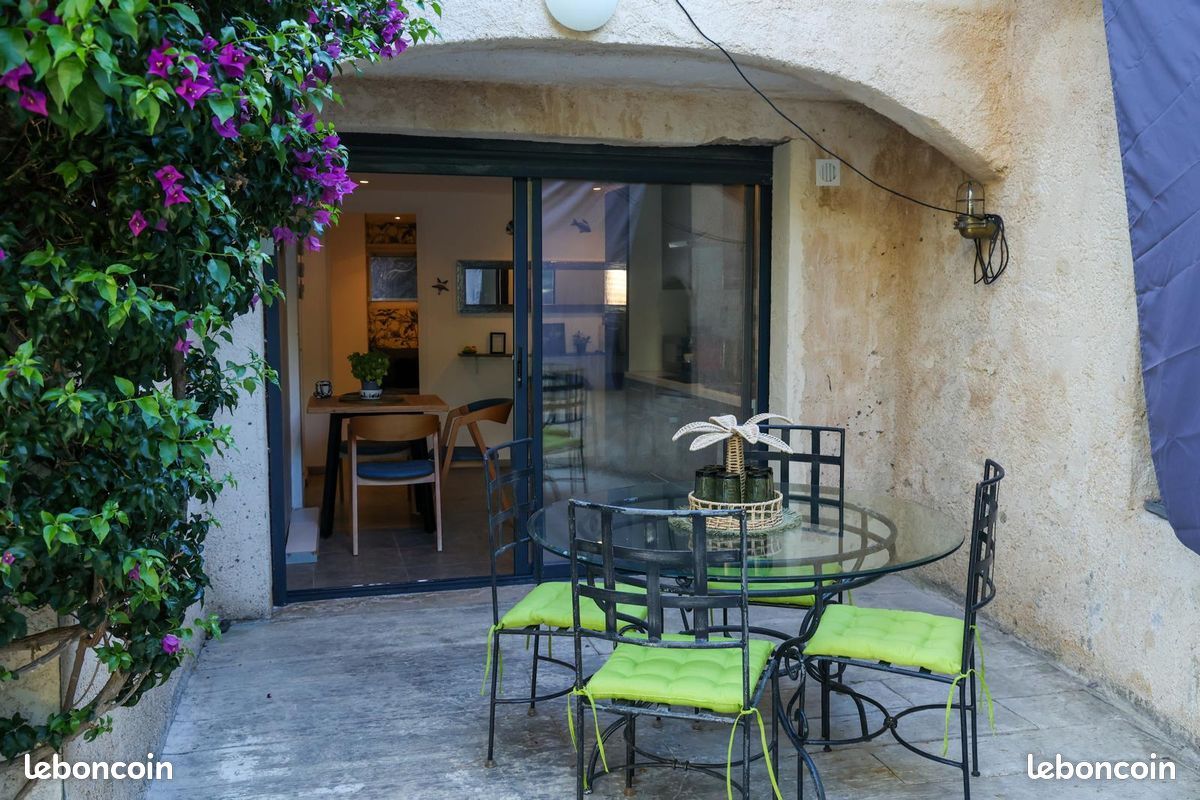 Appartement 2 pièces 25 m² · à Roquebrune-sur-Argens · 25 m² · 800 €/mois