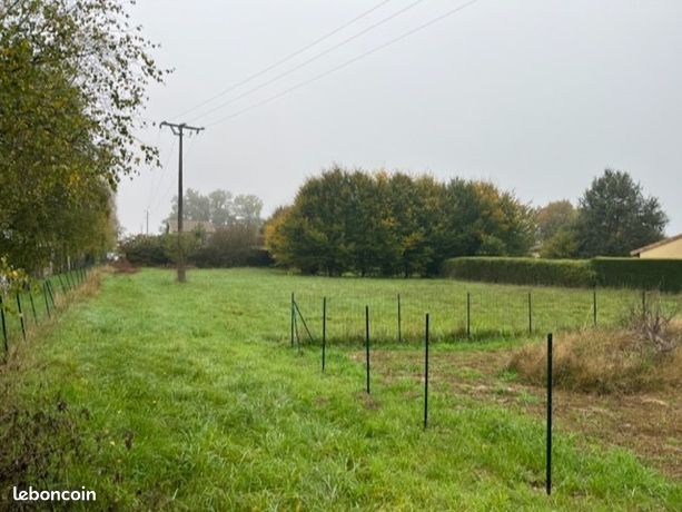 Terrain 1528 m² Ozan