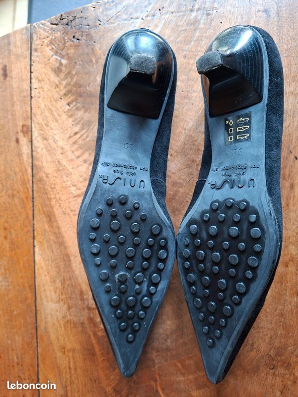 Chaussures escarpins noir pointe fine en nubuk taille 38 (image 6)
