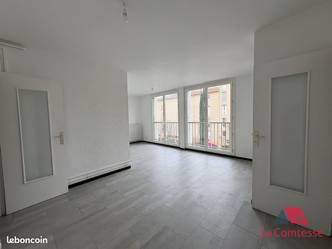 Appartement a louer aubagne - 3 pièce(s) - 63 m2 - Surfyn