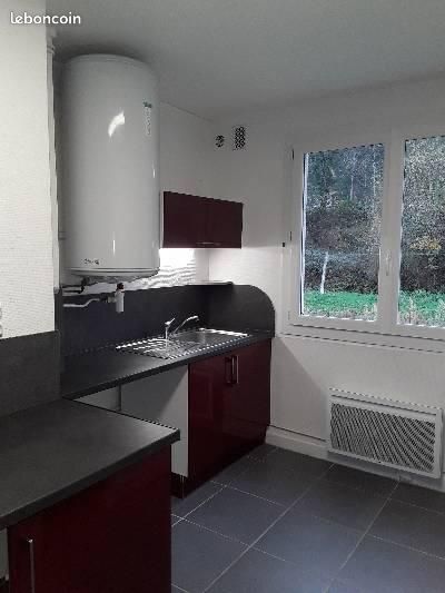 Appartement 3 pièces 81 m² · à Courpière · 81 m² · 732 €
