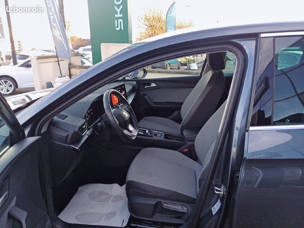 SEAT Leon 1.5 eTSI Hybrid 115 DSG7 Business (image 16)