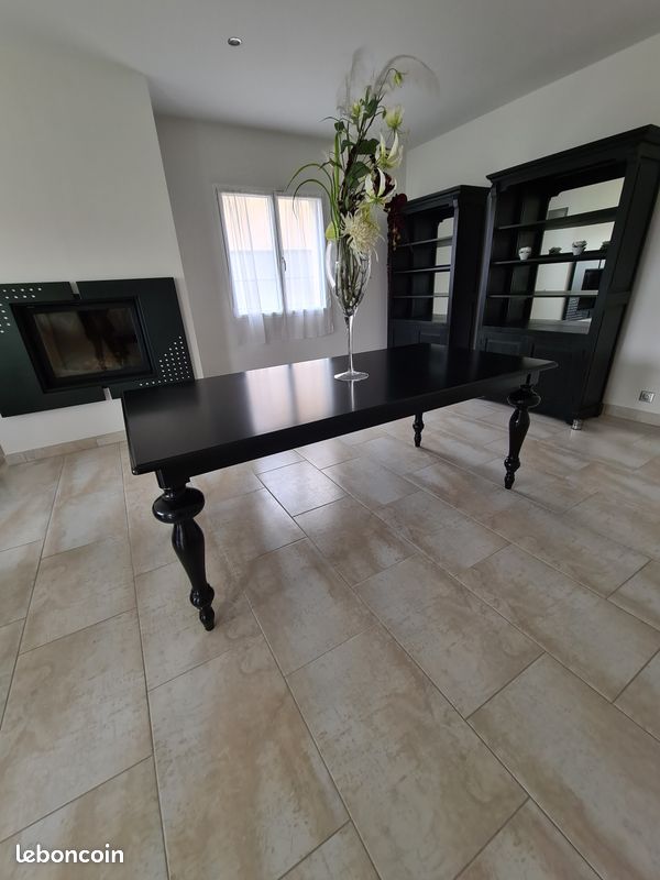 Table à manger avec 6 chaises (image 9)