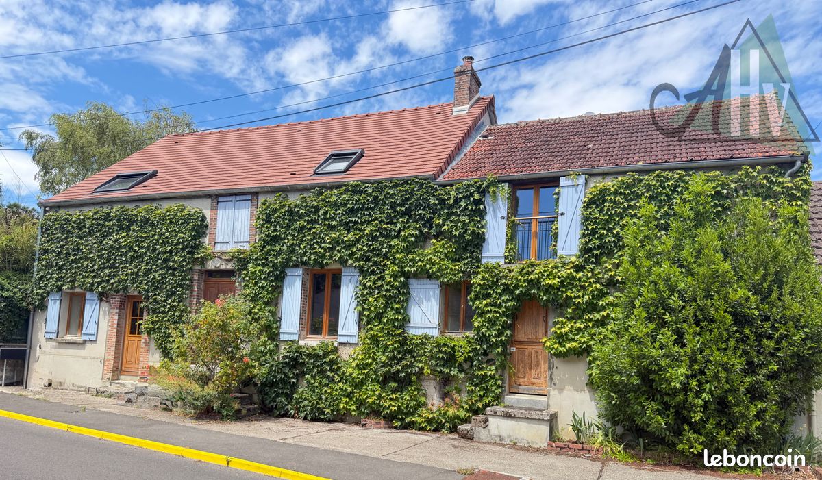 Maison 7 pièces 160 m² · à Longueville · 160 m² · 240 000 €