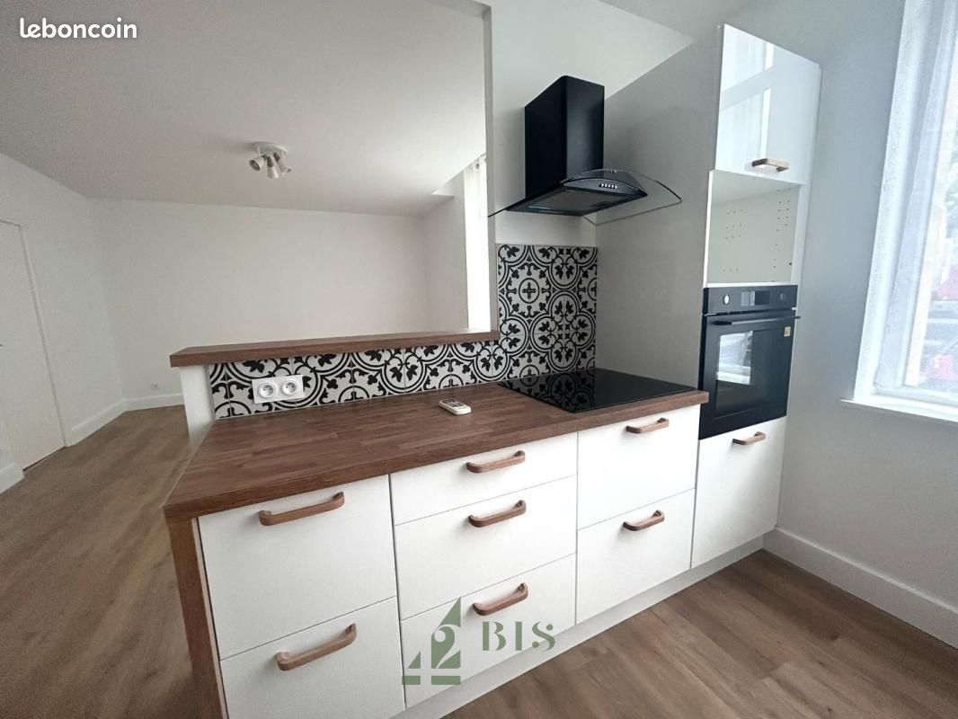 Appartement 3 pièces 63 m² · à Roanne · 63 m² · 570 €