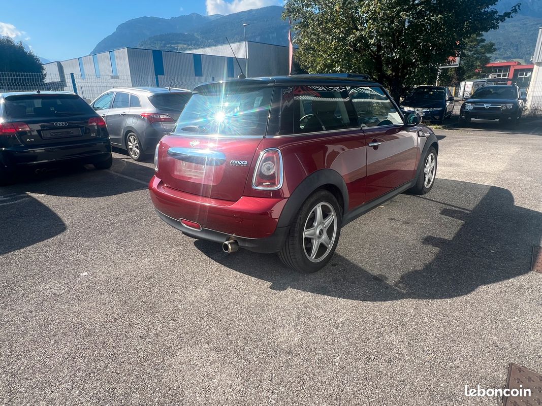 Mini Cooper 1.6 120 ch – 2009 – 133 000 km – Dépôt-Vente – Carnet d'entretien – Garantie 12 mois possible (image 3)