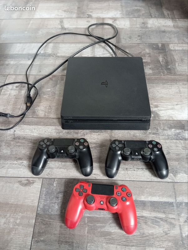 Playstation 4 + manette + 3 jeux - Consoles