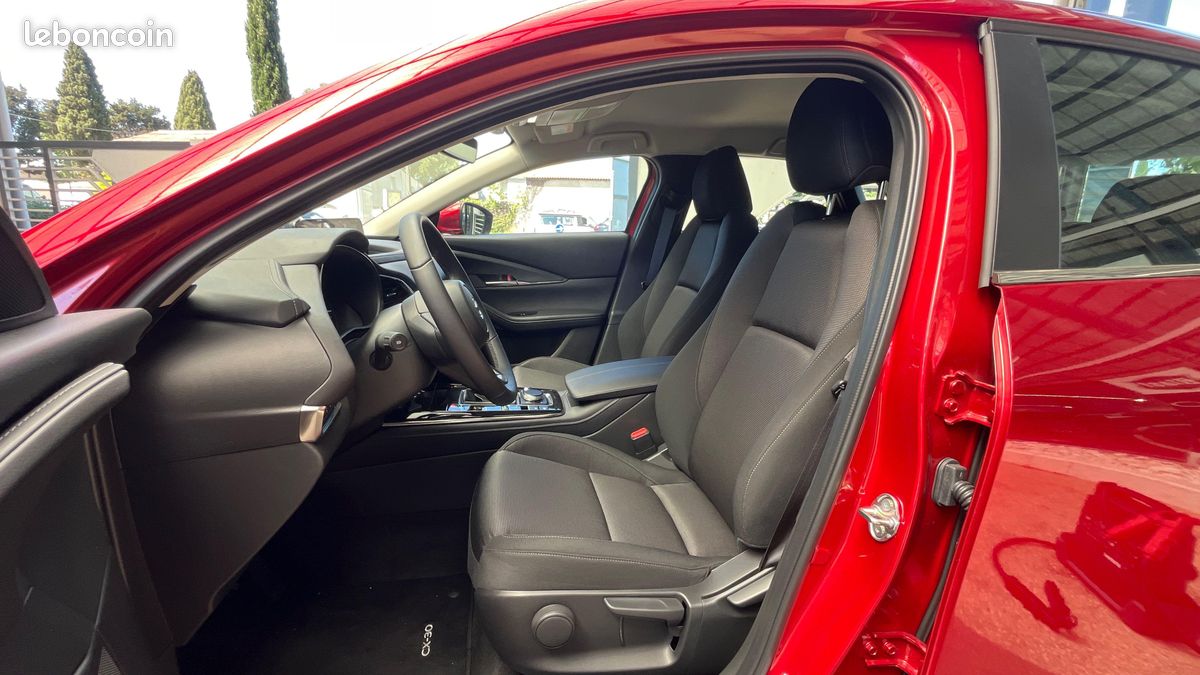MAZDA CX-30 2.5L e-SKYACTIV G M Hybrid 140 ch 4x2 BVA6 Centre-Line (image 12)
