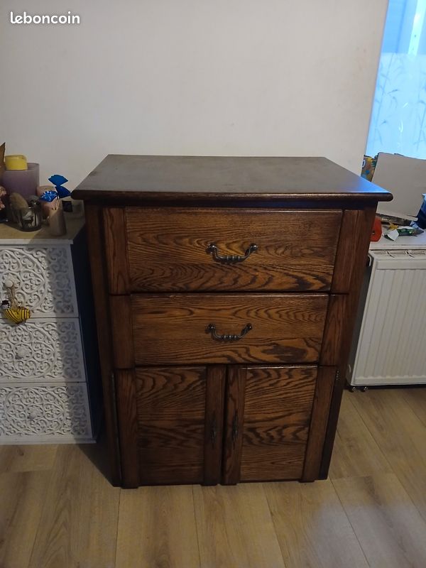 Commode (image 1)