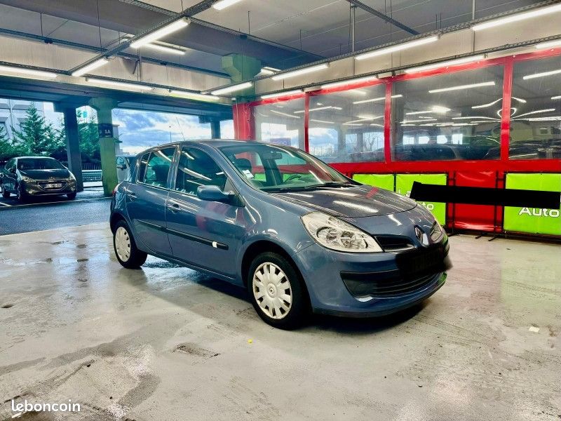 Renault CLIO III 1.5 DCI 85CH EXTRÊME CLAIRE QUICKSHIFT 5P ATOMATIQUE (image 3)