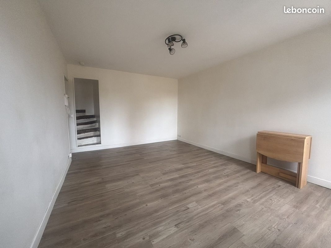 Appartement 3 pièces 50 m² · à Vaux-sur-Seine · 50 m² · 950 €/mois