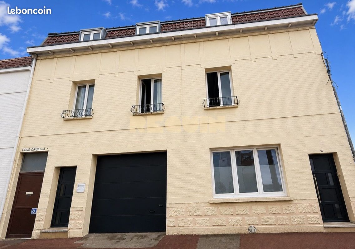 Immeuble 200 m² · à Lille · 200 m² · 444 000 €