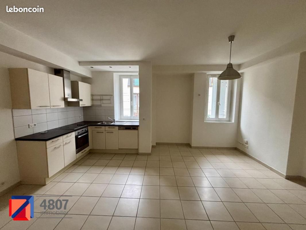 Appartement 3 pièces 51 m² · à Évian-les-Bains · 51 m² · 925 €/mois