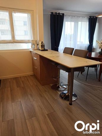 Appartement a louer montigny-le-bretonneux - 3 pièce(s) - 71 m2 - Surfyn