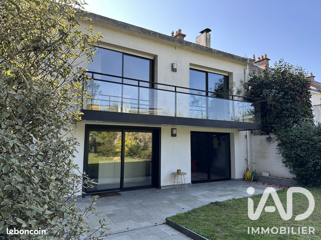 Maison 6 pièces 140 m² · à Nantes · 140 m² · 553 850 €