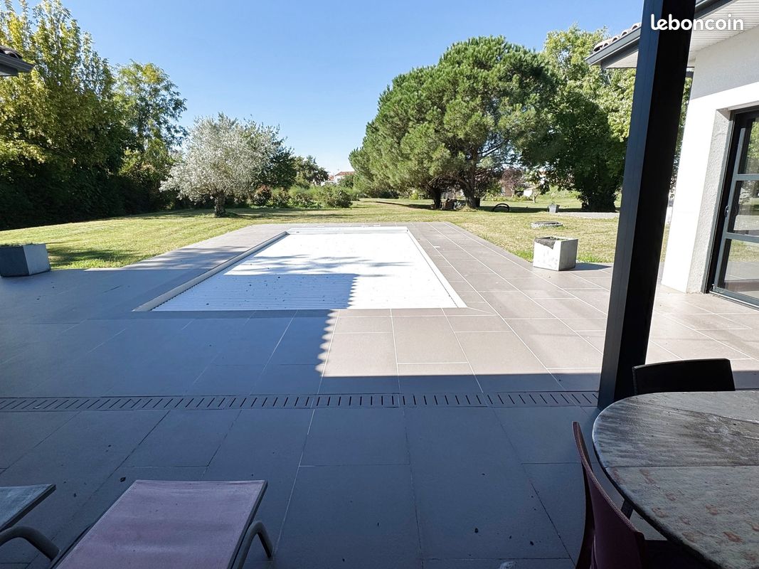 Maison 7 pièces 298 m² · à Rouffiac-Tolosan · 298 m² · 1 590 000 €