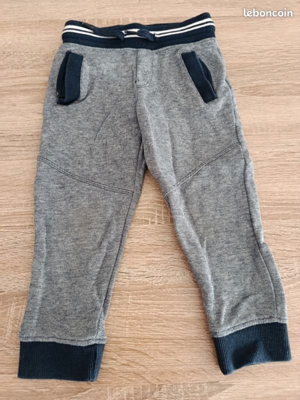 Lot pantalon garçon 3 ans (image 4)