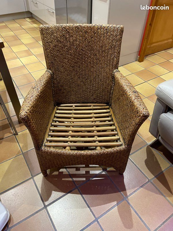 Fauteuil en rotin (image 2)