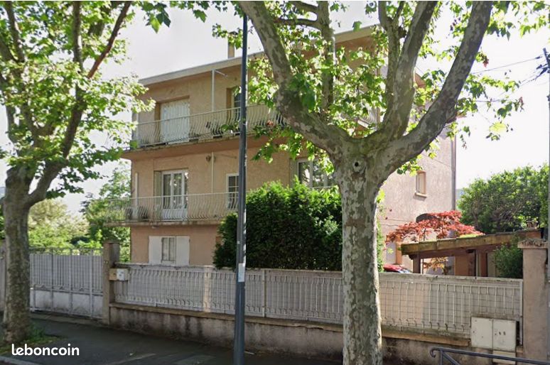 Maison 5 pièces 111 m² · à Vaulx-en-Velin · 111 m² · 330 000 €