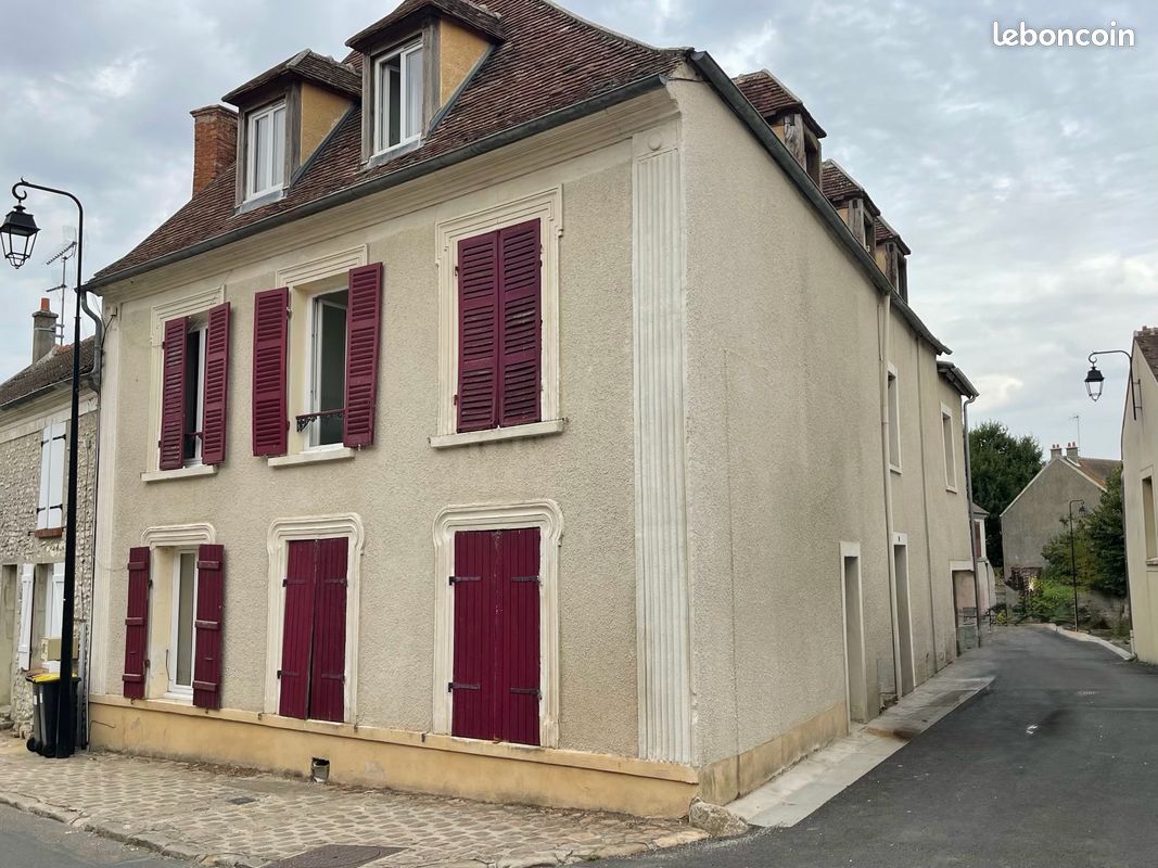 Immeuble 9 pièces 220 m² · à Vaudoy-en-Brie · 220 m² · 312 000 €