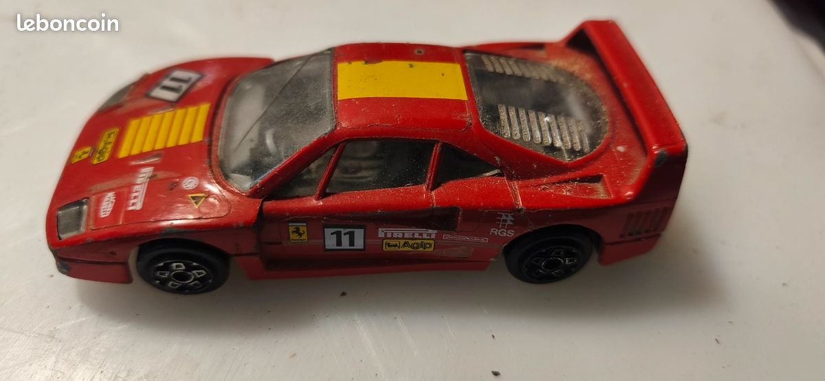 Coffret Majorette Auto Service 704 – Garage Et Ferrari F40 Des Années 90 – Occasion