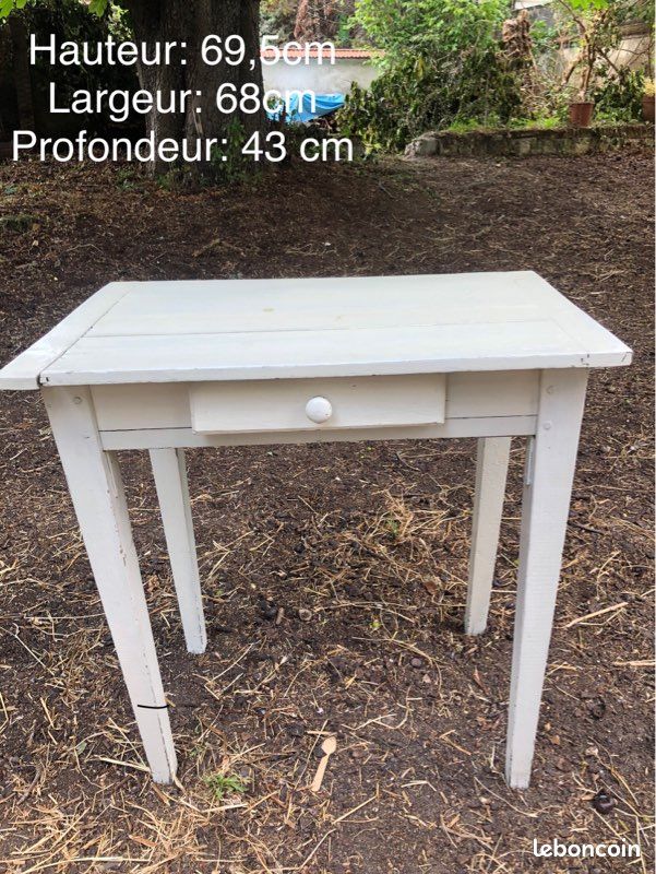 Table d’appoint Ancienne Antiquité (image 1)