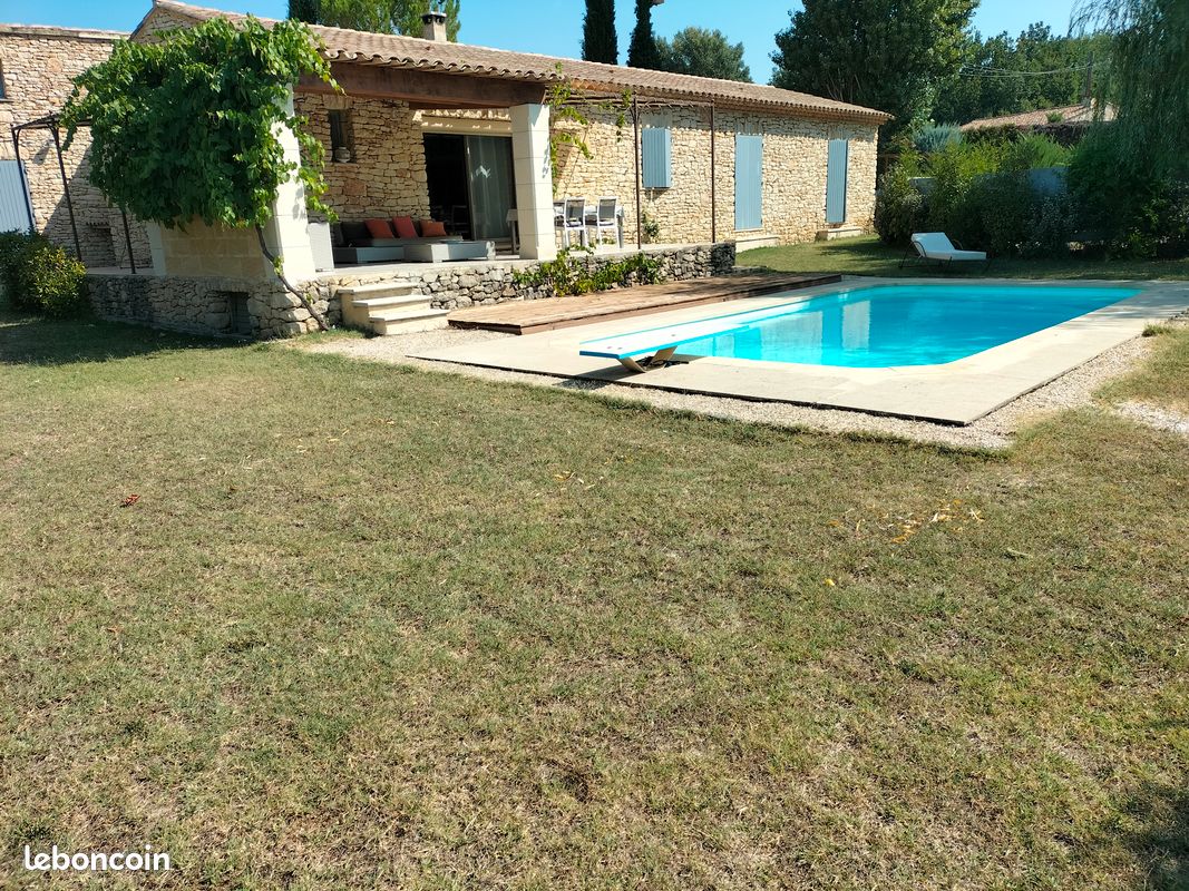 Maison 5 pièces 143 m² · à Gordes · 143 m² · 740 000 €