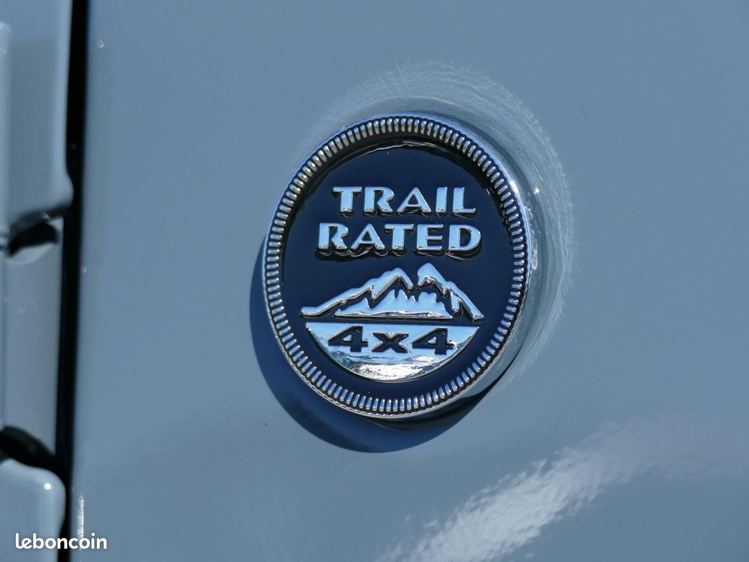 JEEP WRANGLER 2.0i T 4xe - 380 - BVA 4x4 2018 Unlimited Sahara 1941 PHASE 2 (image 11)