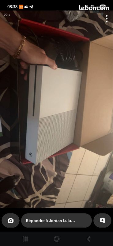 Xbox one S (image 1)