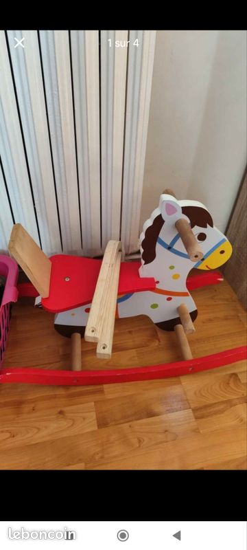Cheval a bascule en bois (image 2)