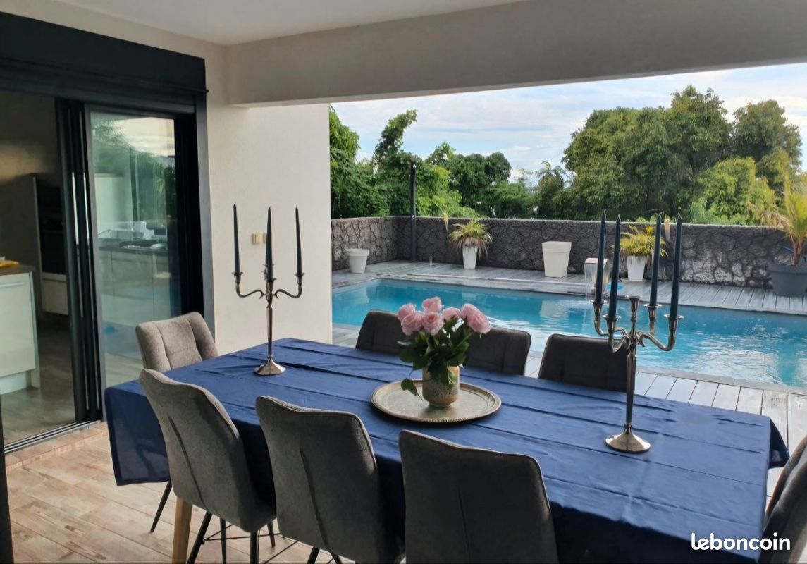 Maison 4 pièces 150 m² · à Saint-Pierre · 150 m² · 2 200 €