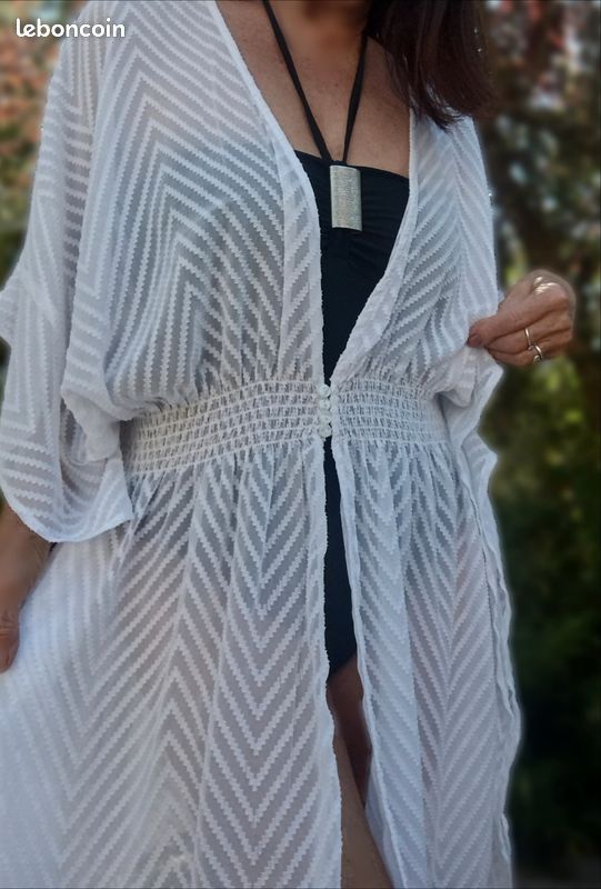 VENDU...Robe tunique de plage LOLA Paris ( ou déshabillé) comme Neuve de 38 à 42 (image 5)